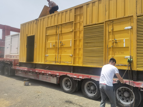 代县除了负载情况和发动机维护，还有哪些因素会影响 200kw 柴油发电机的油耗？